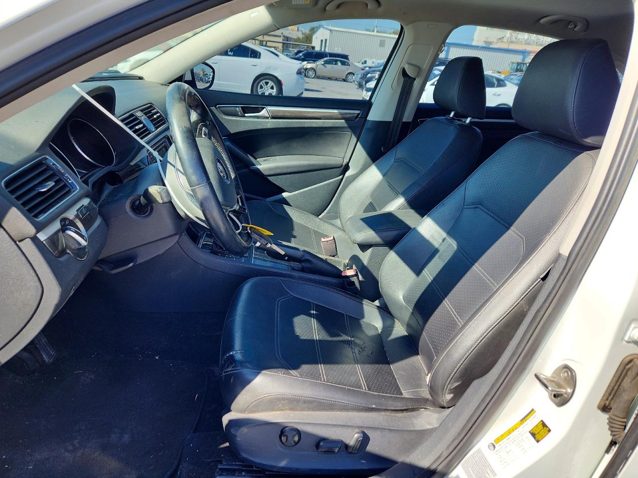 VOLKSWAGEN PASSAT SE 2016