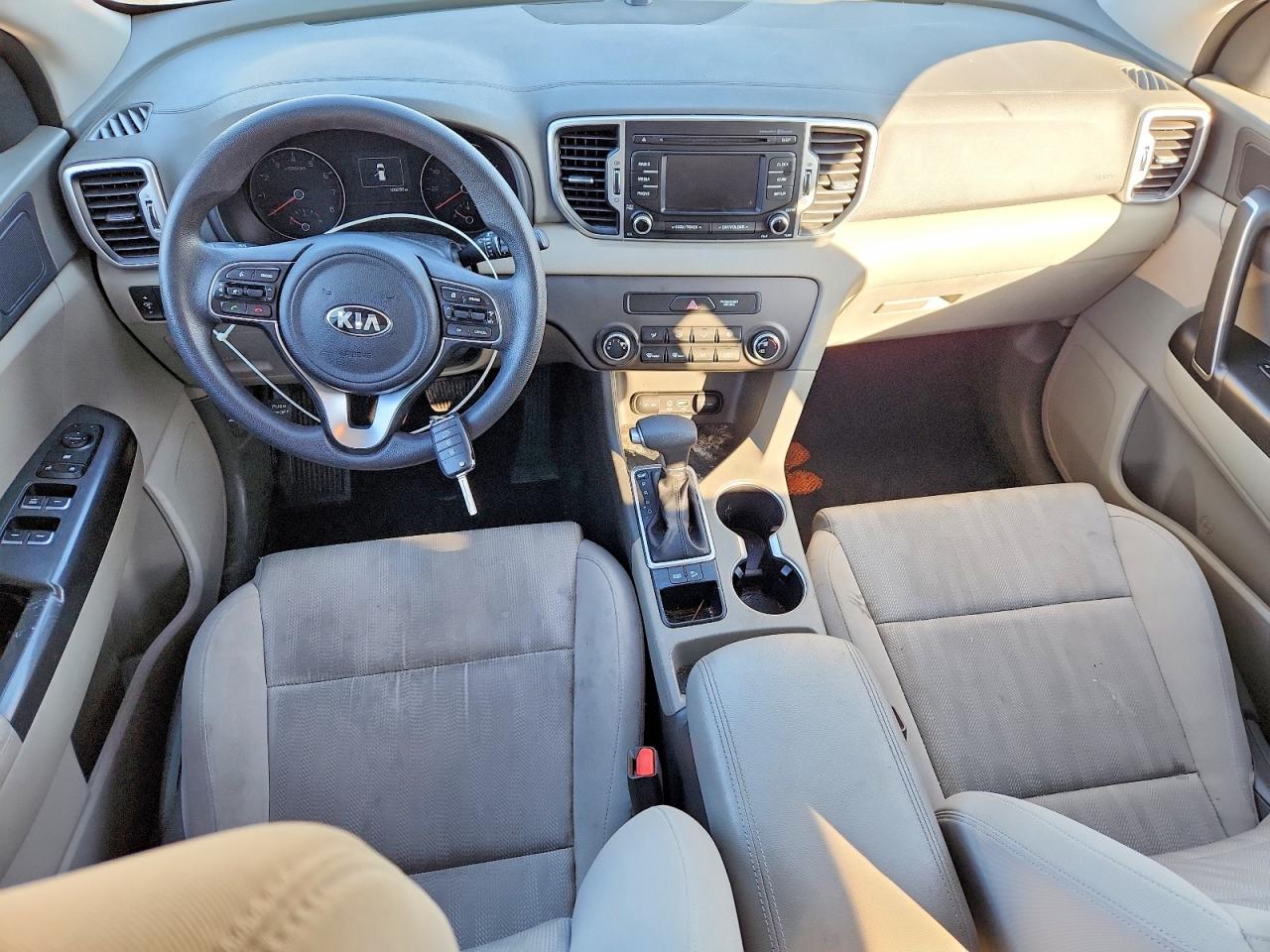 KIA SPORTAGE LX 2017