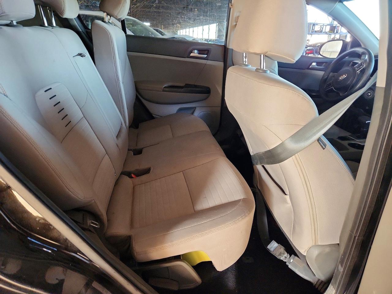 KIA SPORTAGE LX 2015