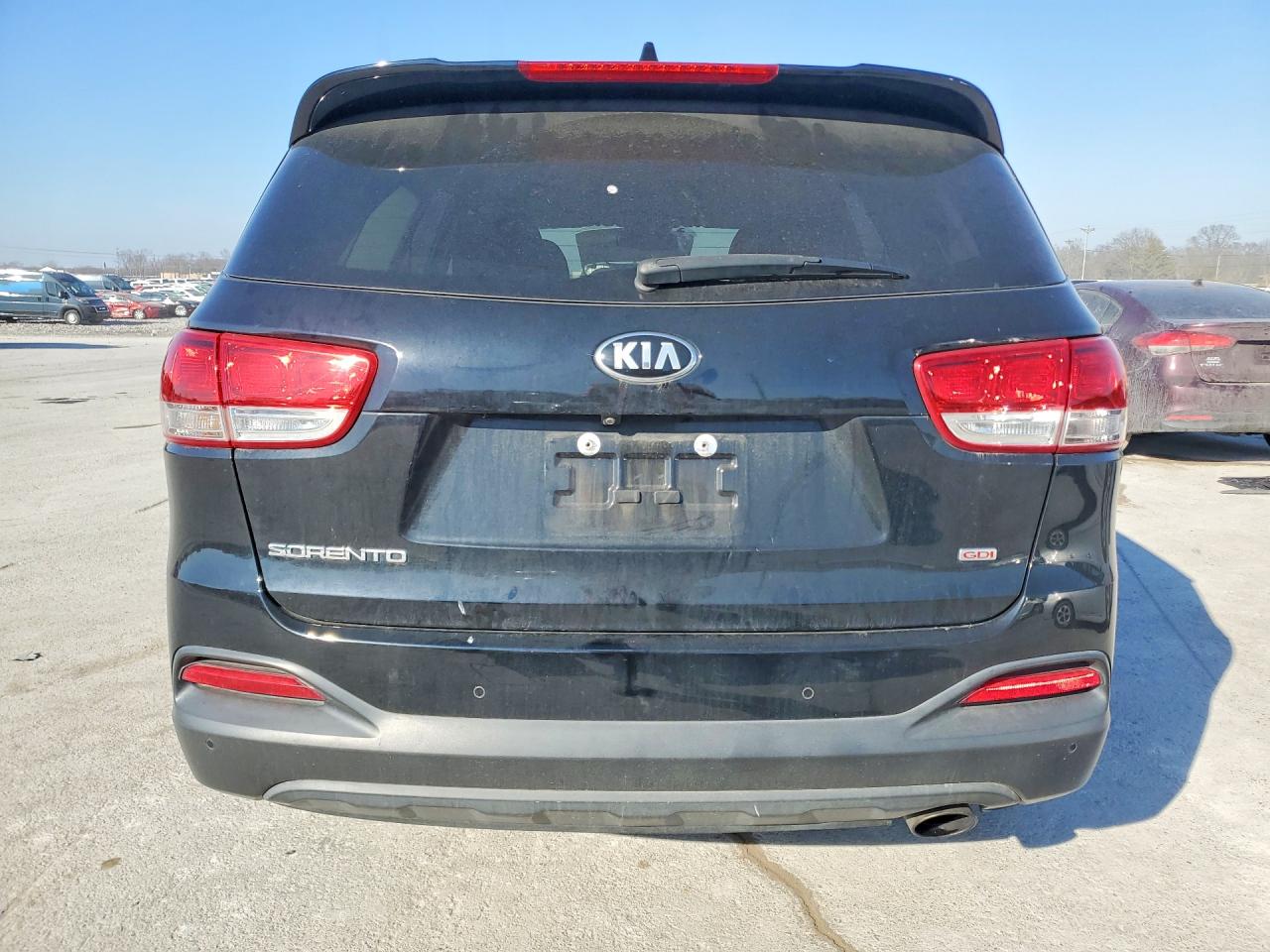 KIA SORENTO LX 2017