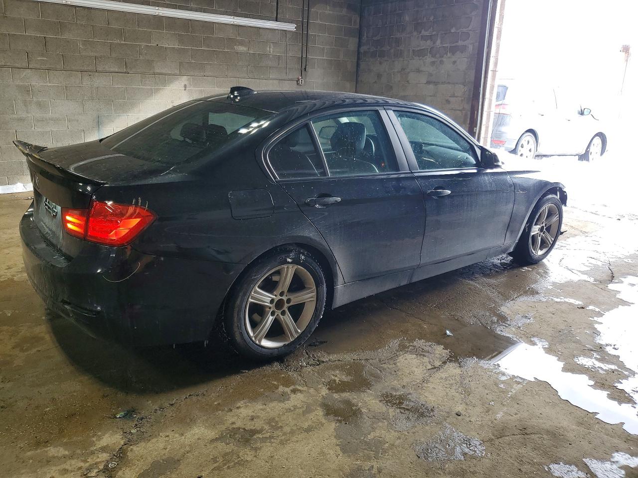 BMW 328 XI SULEV 2013