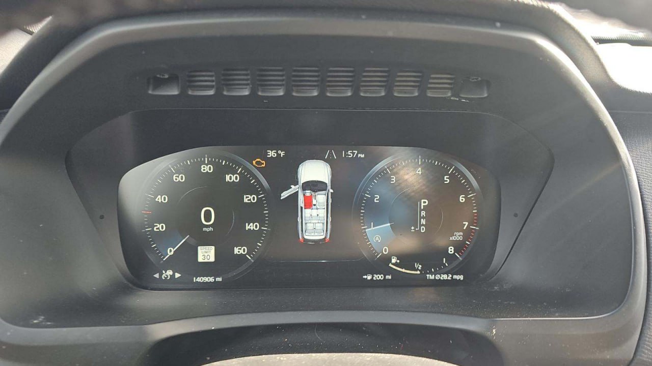 VOLVO XC90 T6 MOMENTUM 2016