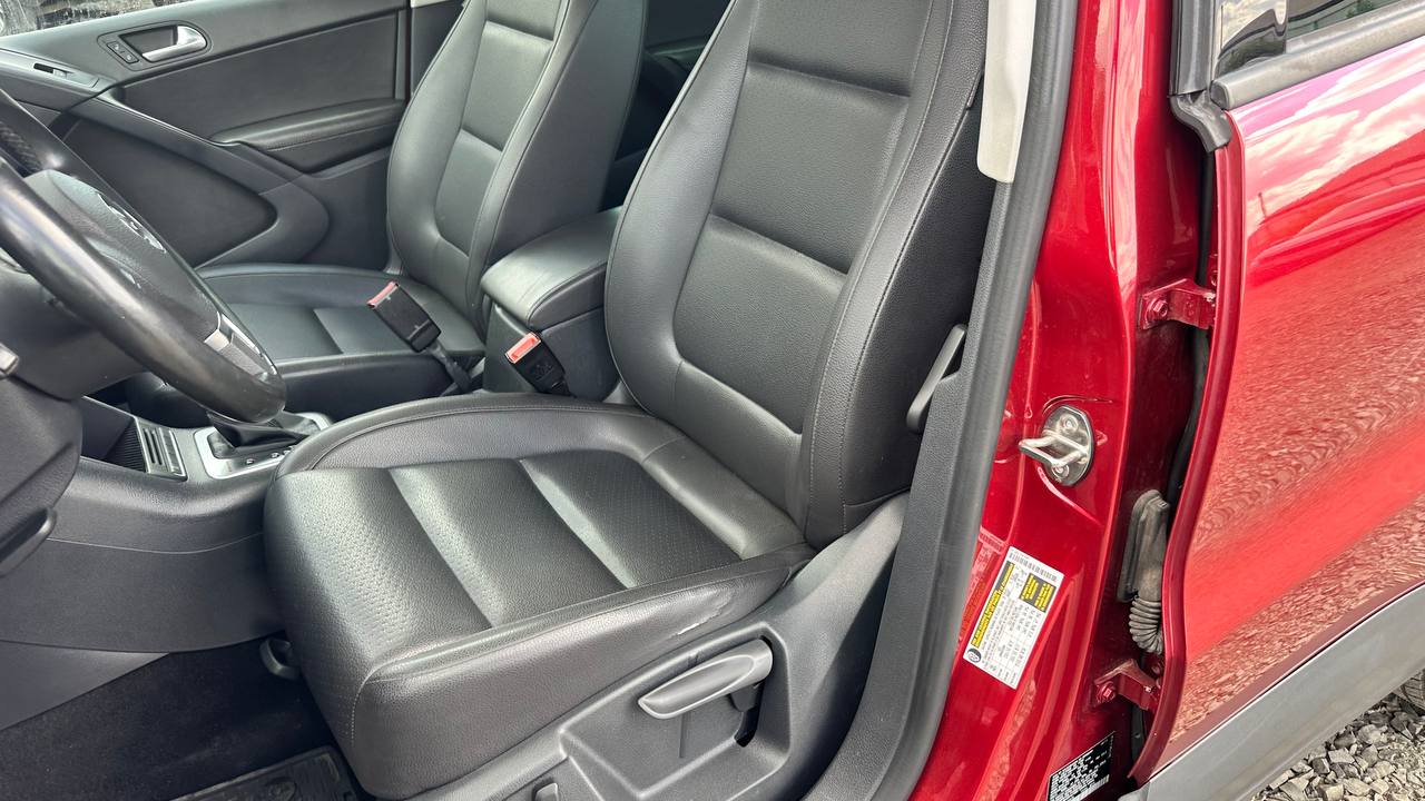 VOLKSWAGEN TIGUAN S 2013