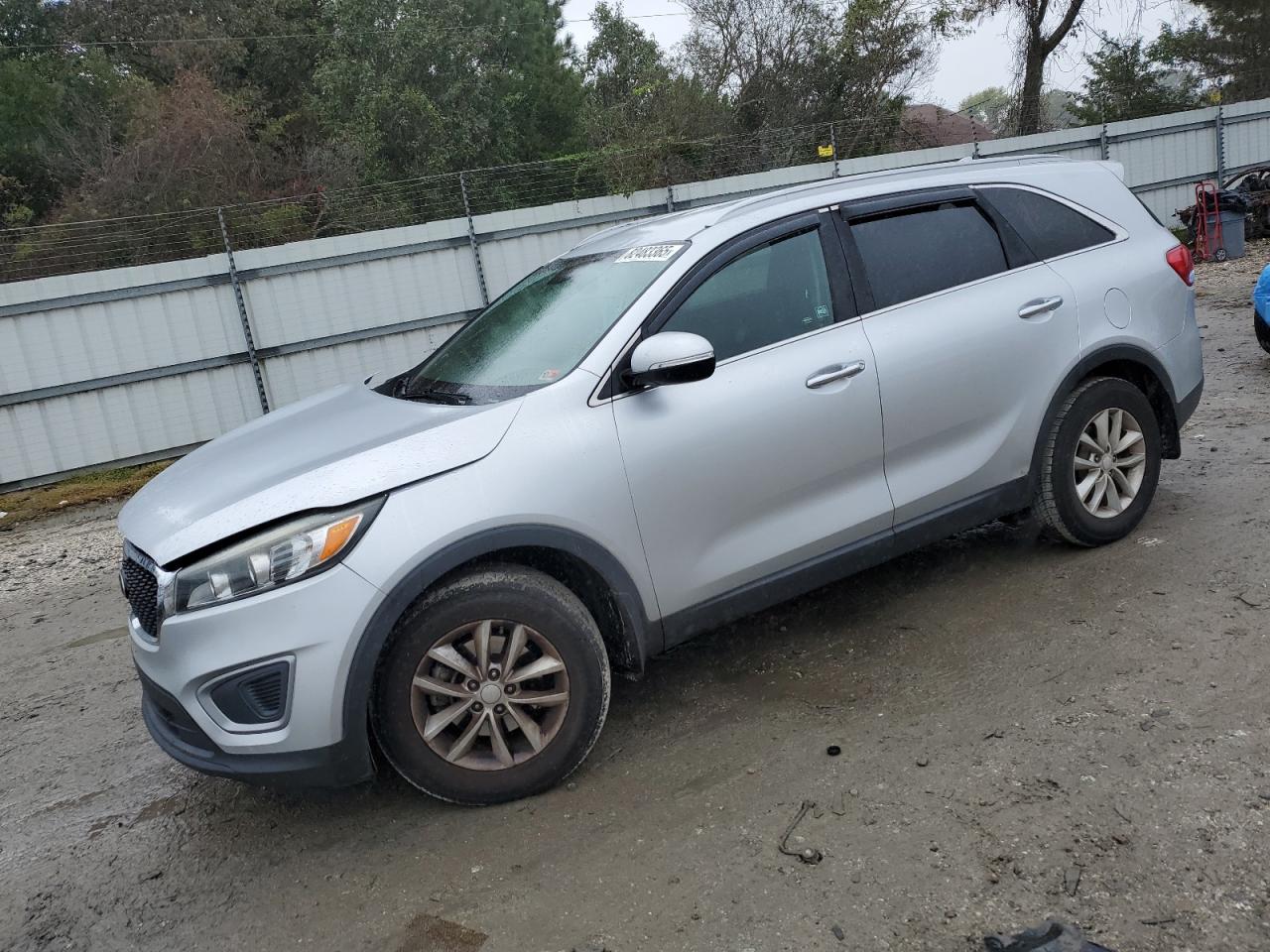 KIA SORENTO LX 2017