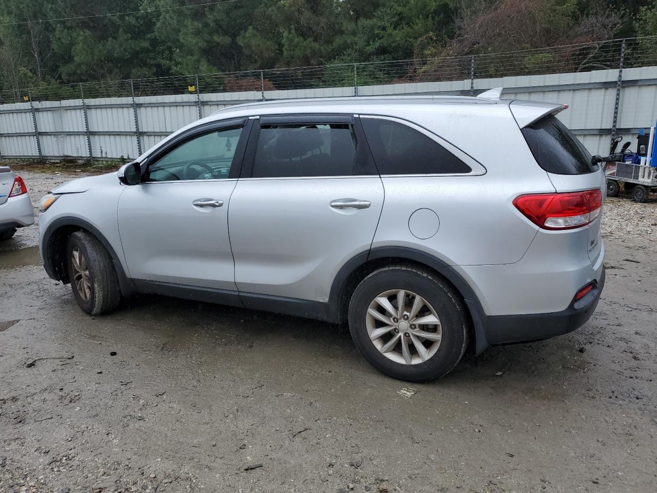 KIA SORENTO LX 2017