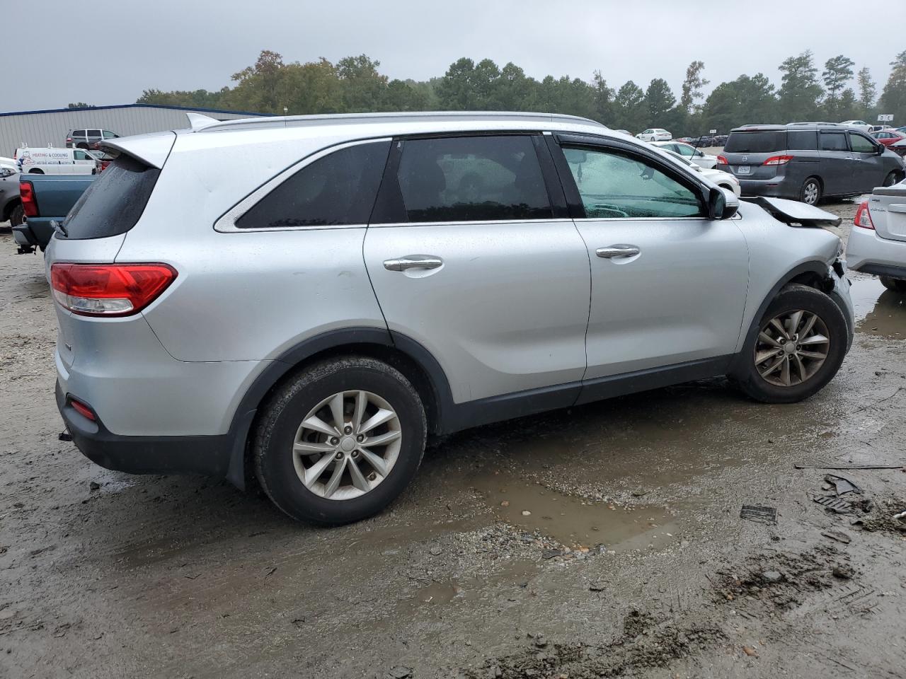 KIA SORENTO LX 2017
