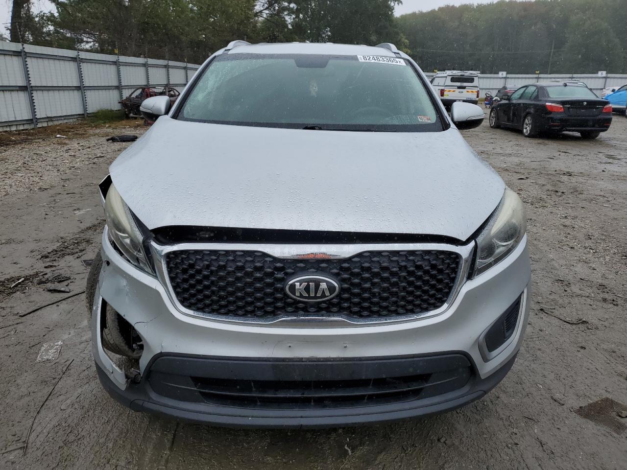 KIA SORENTO LX 2017