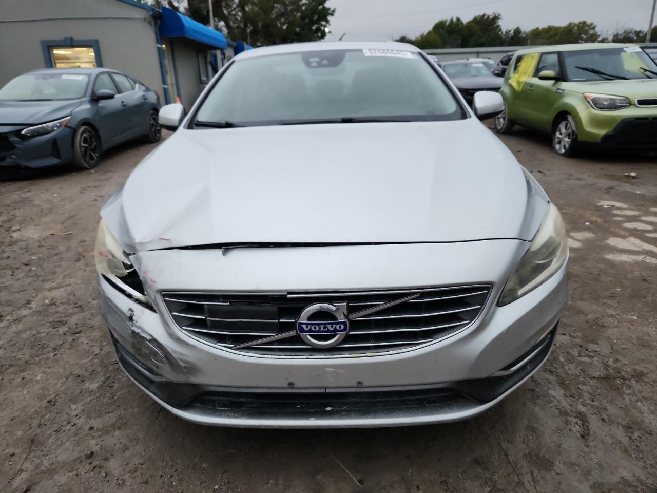 VOLVO S60 PLATINUM 2015