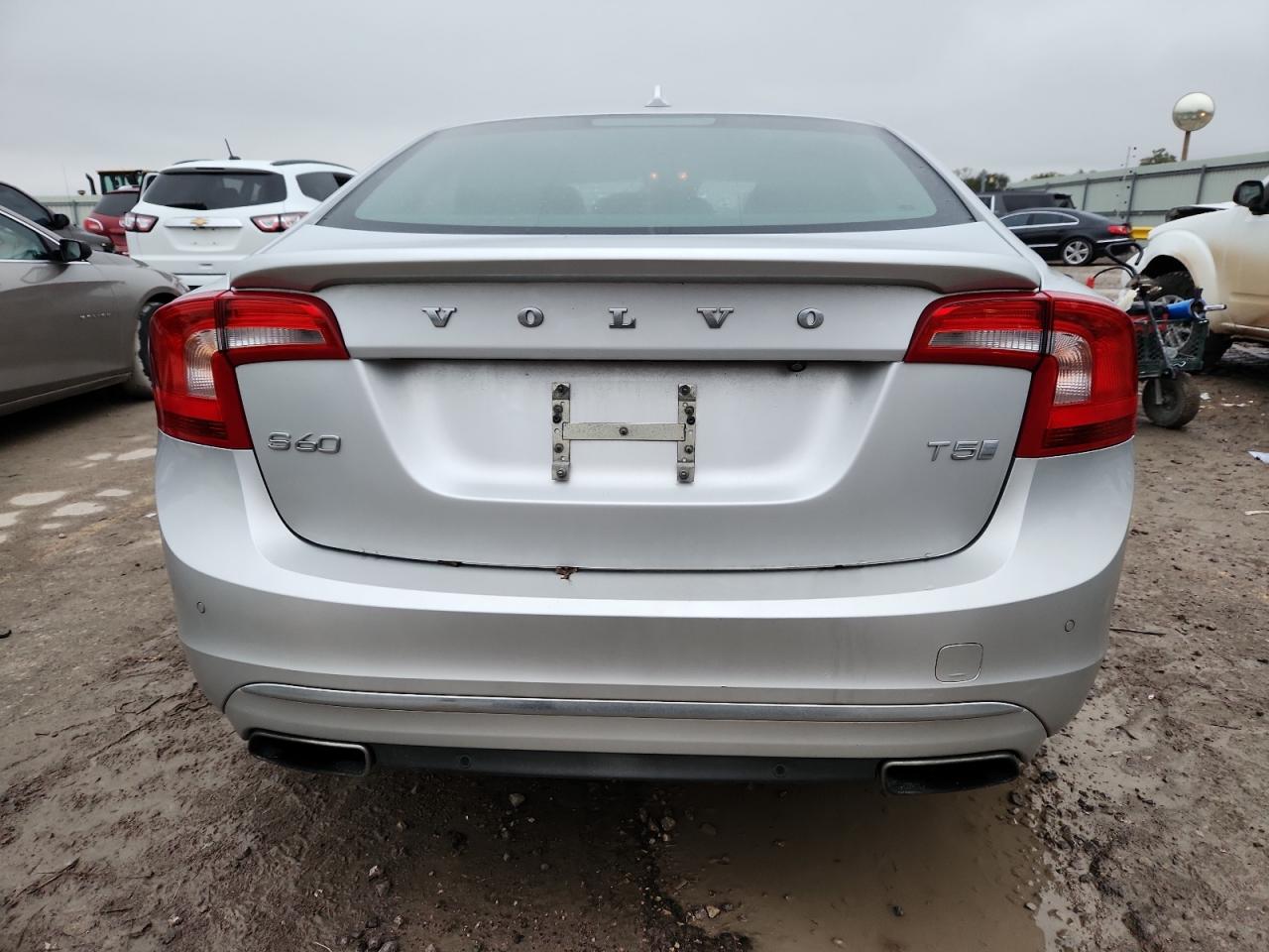VOLVO S60 PLATINUM 2015