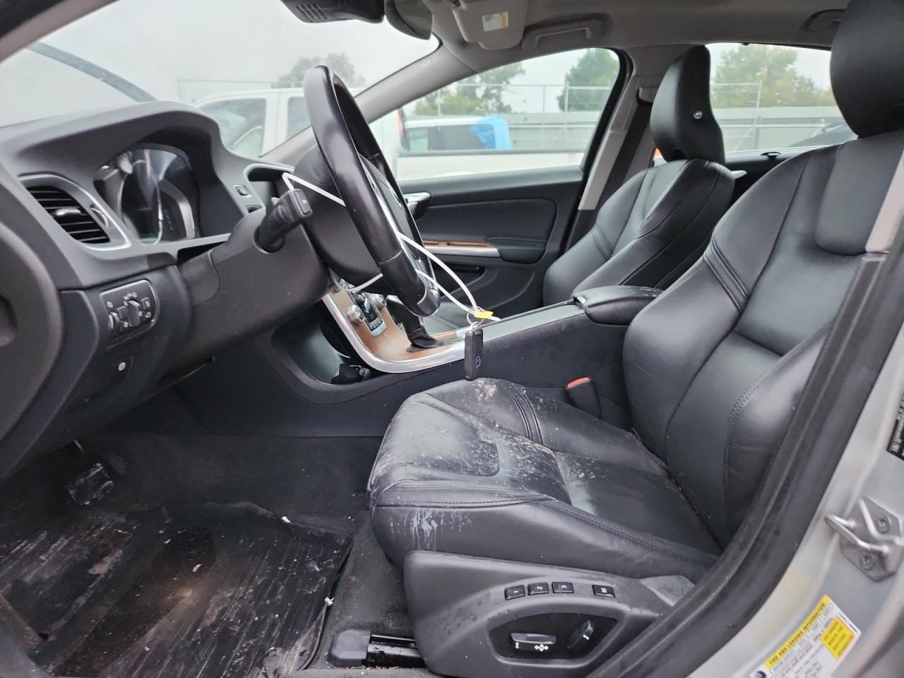 VOLVO S60 PLATINUM 2015