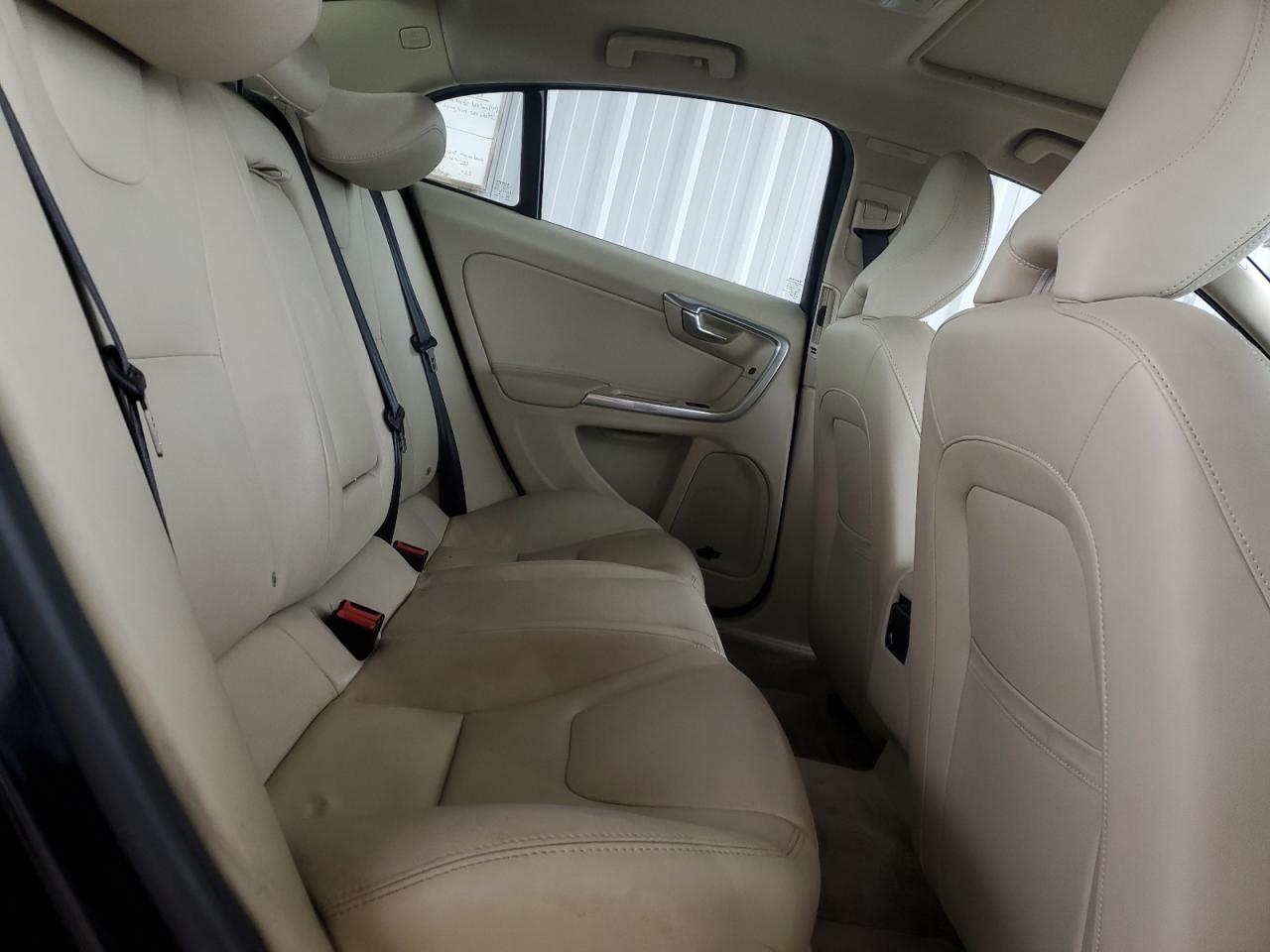 VOLVO S60 PREMIER 2015