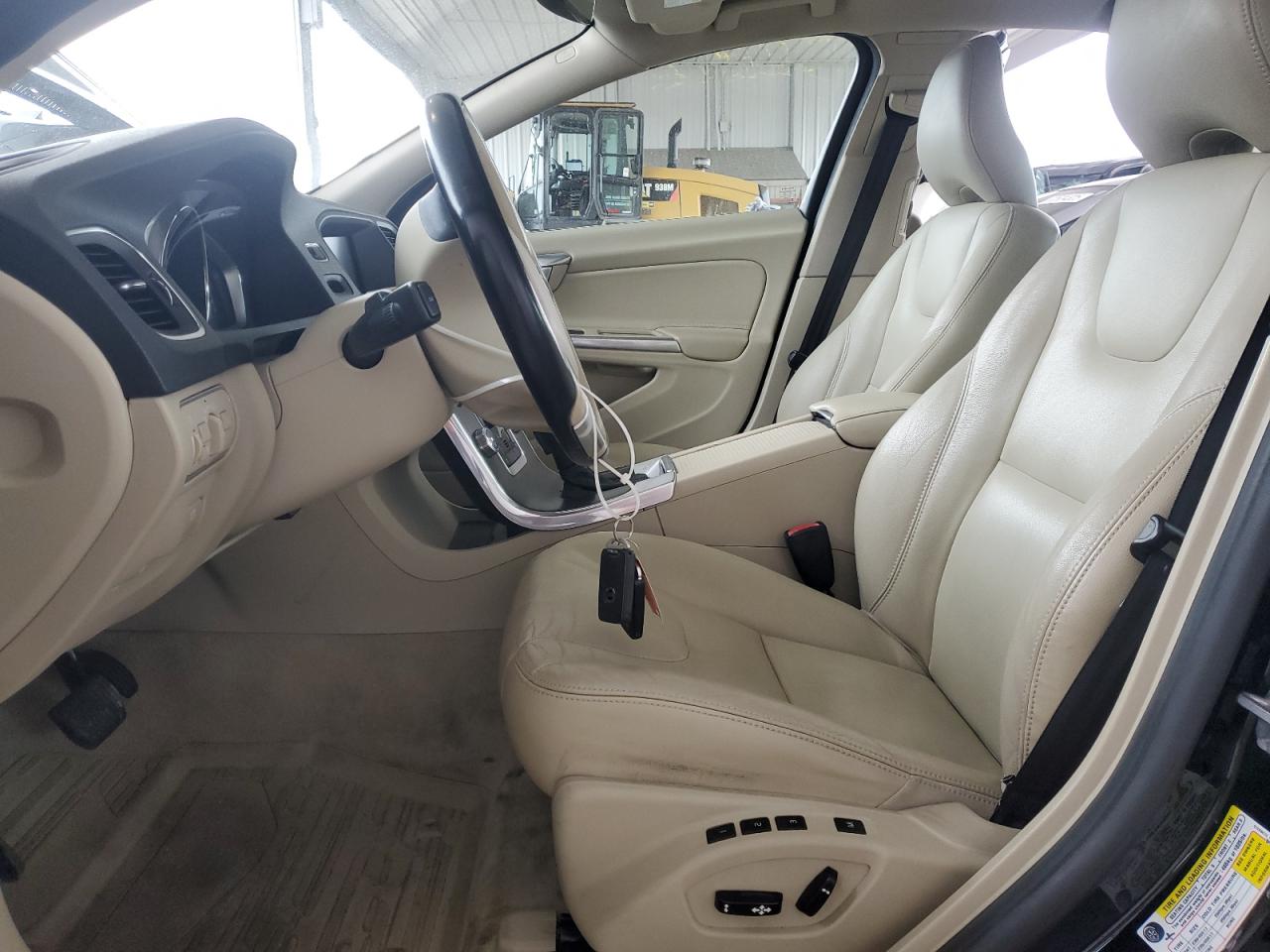 VOLVO S60 PREMIER 2015