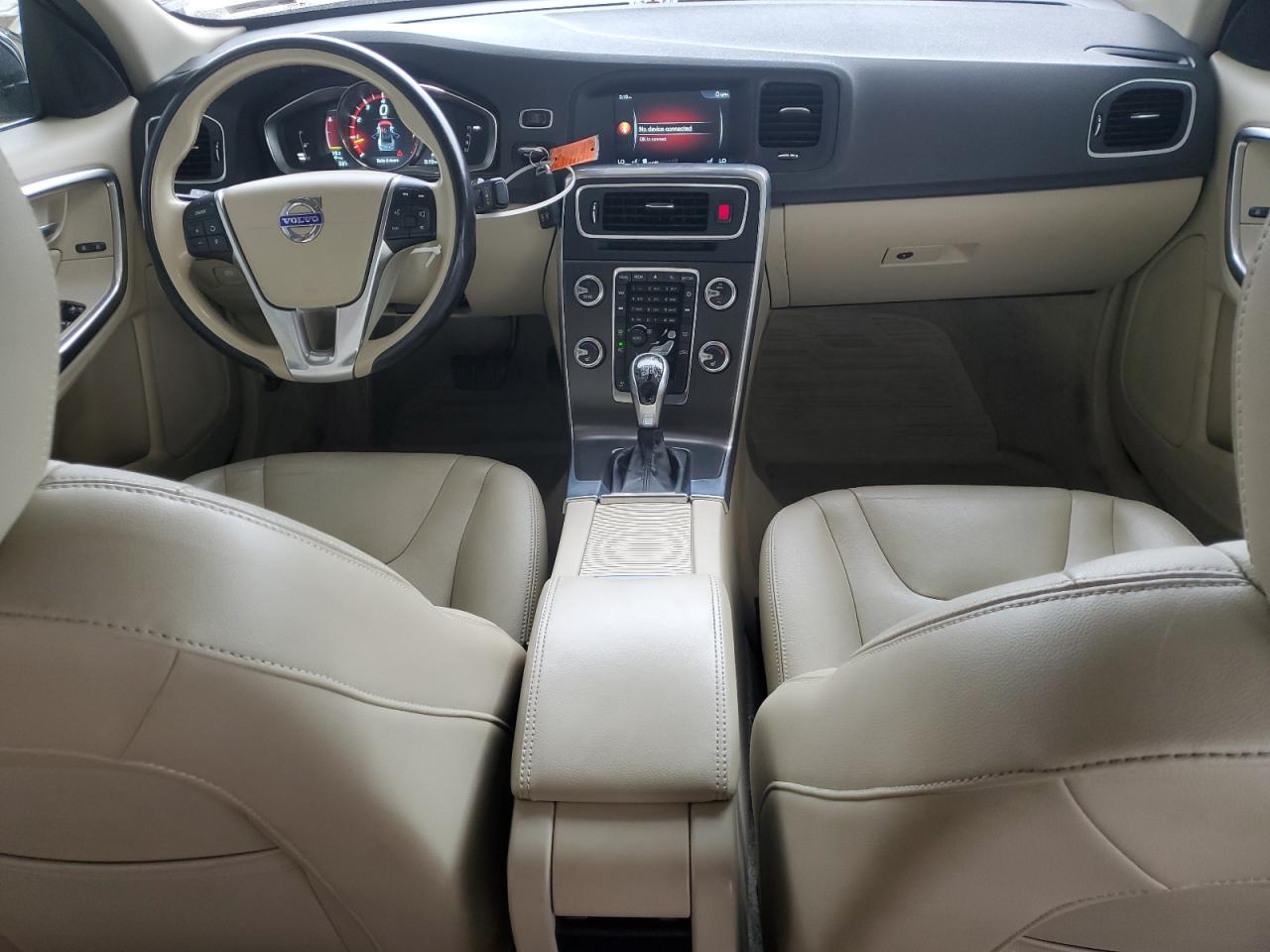 VOLVO S60 PREMIER 2015