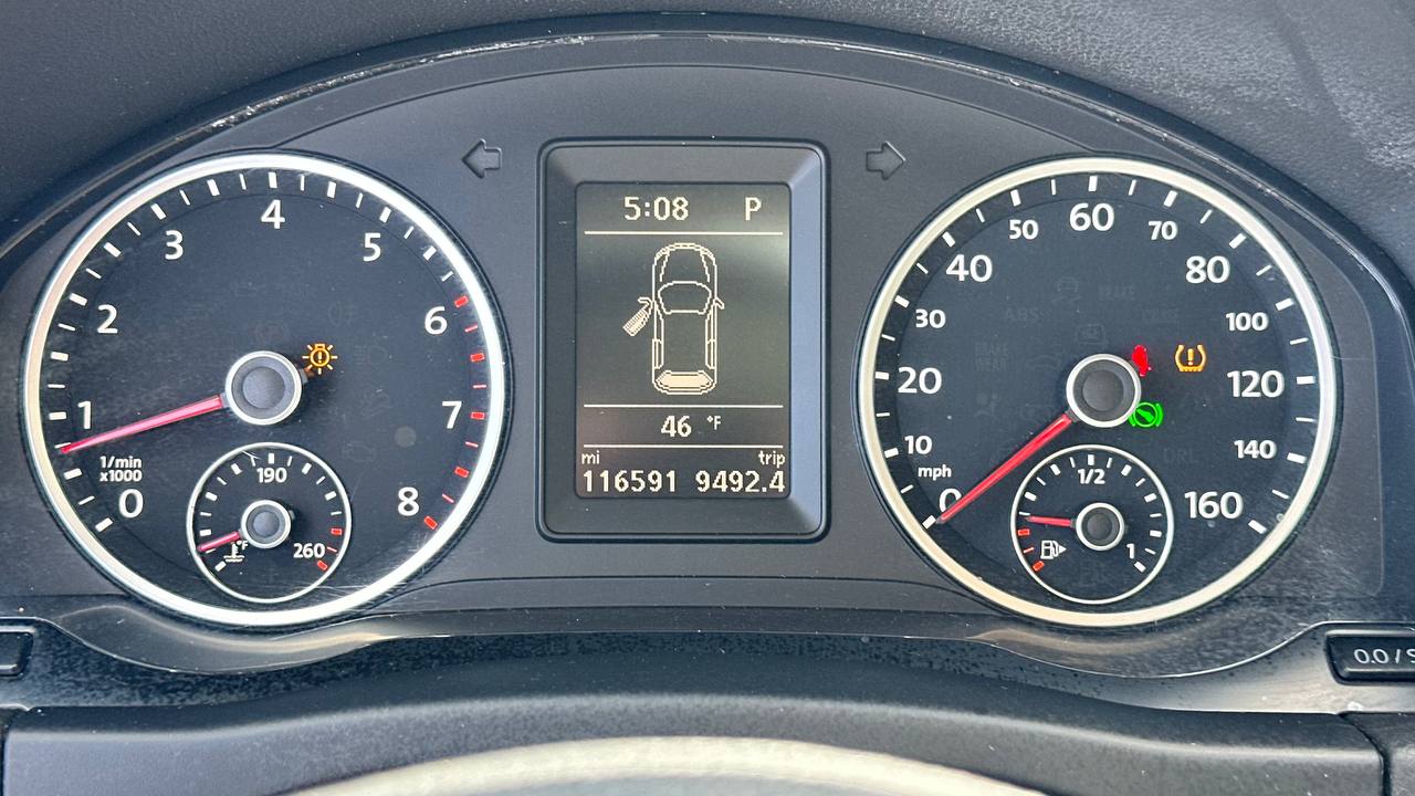 VOLKSWAGEN TIGUAN S 2012