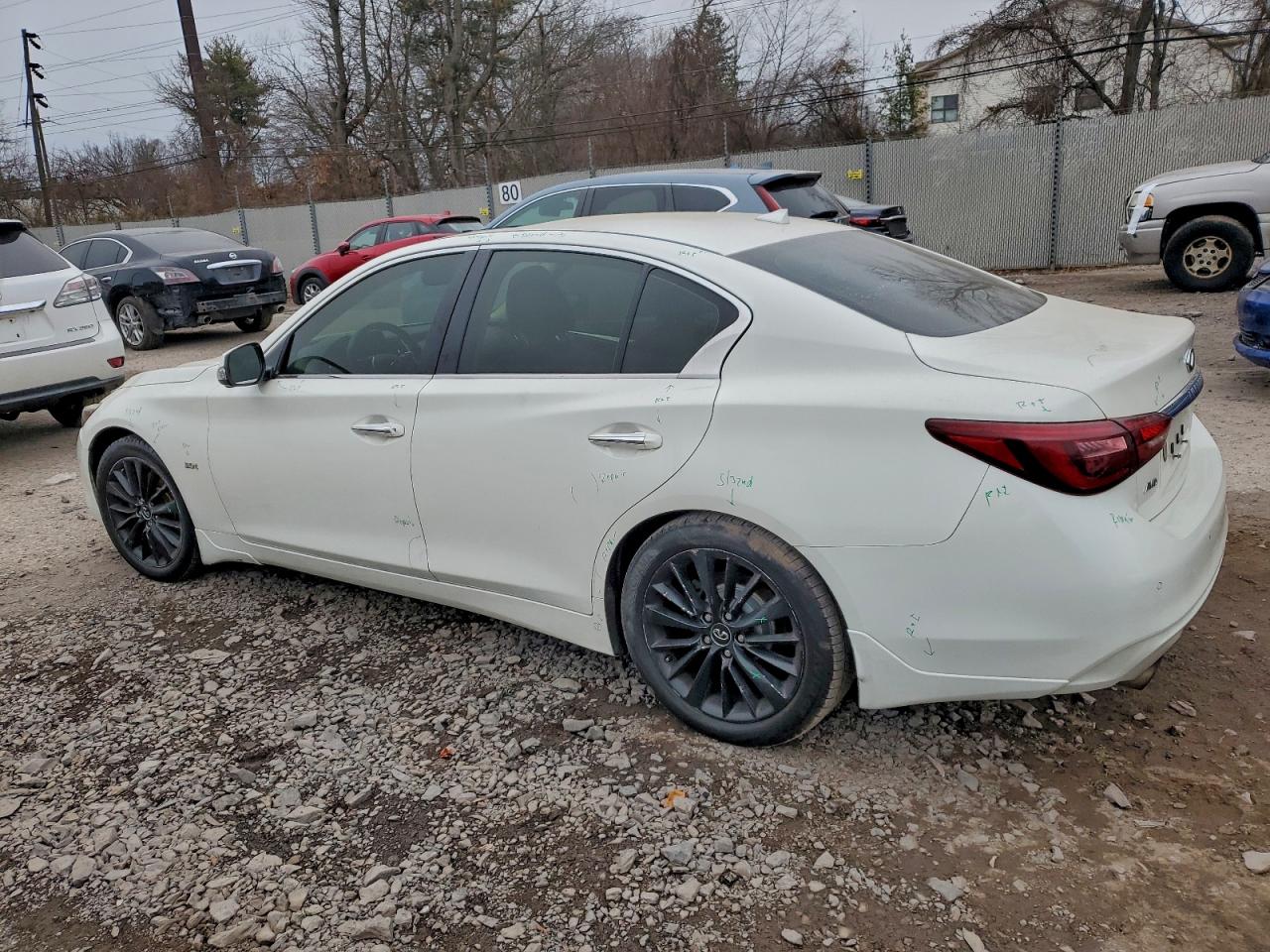 INFINITI Q50 LUXE 2017