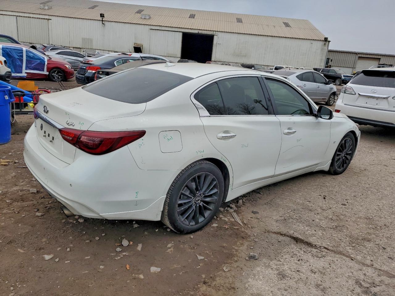 INFINITI Q50 LUXE 2017