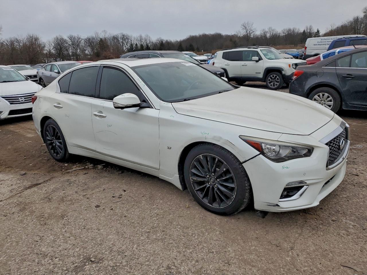 INFINITI Q50 LUXE 2017
