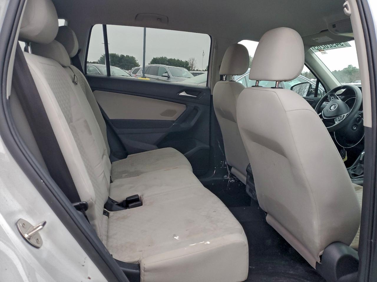 VOLKSWAGEN TIGUAN S 2017