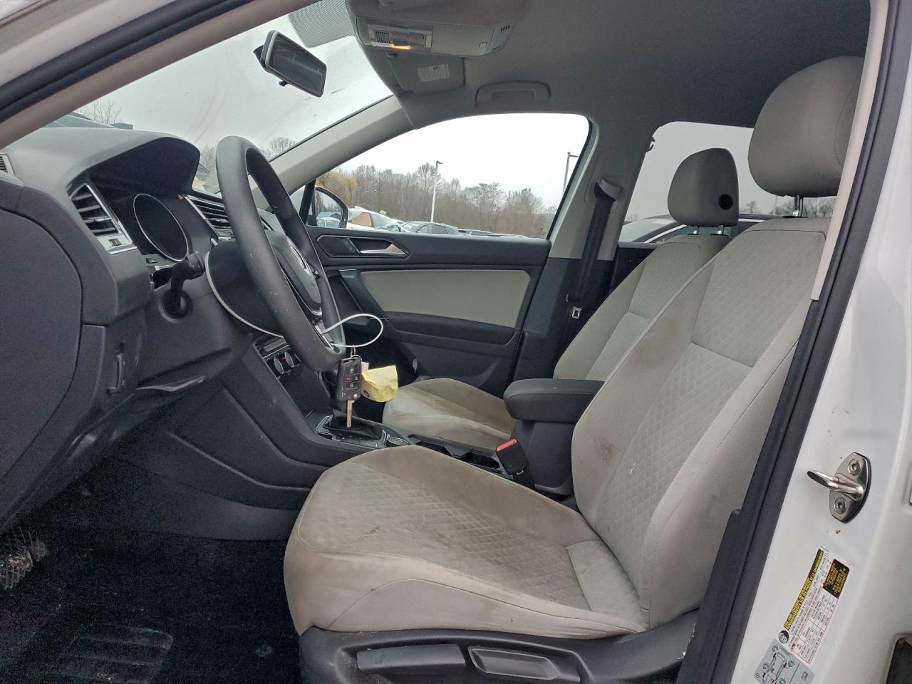 VOLKSWAGEN TIGUAN S 2017