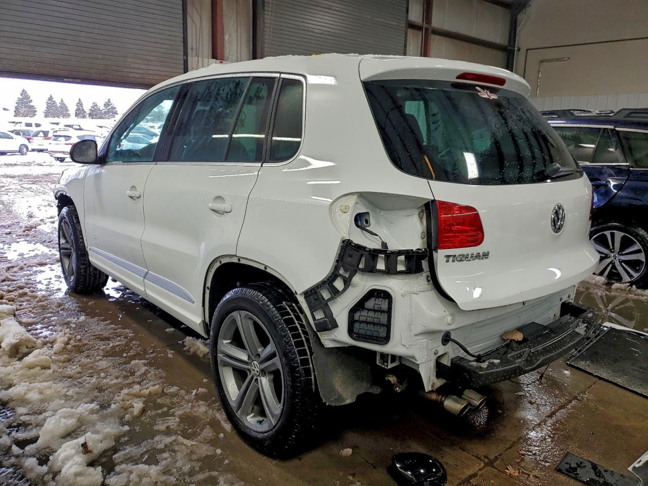 VOLKSWAGEN TIGUAN SPORT 2016