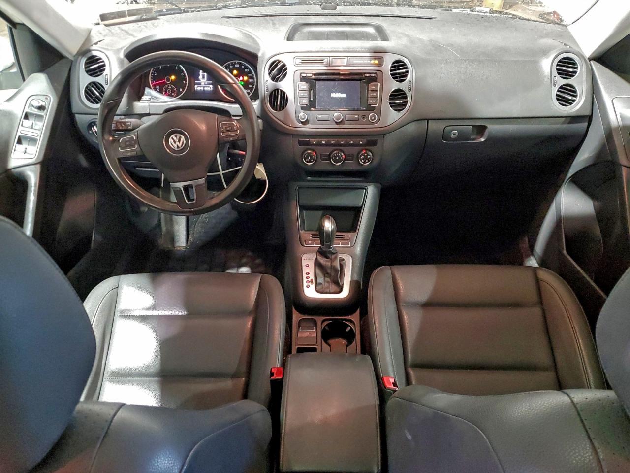 VOLKSWAGEN TIGUAN S 2013