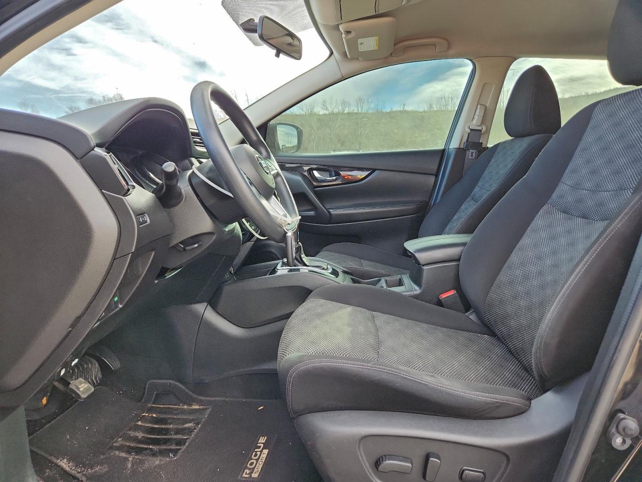 NISSAN ROGUE SPORT SV 2017