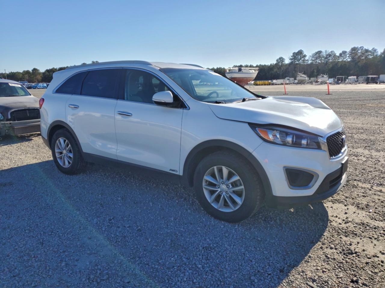 KIA SORENTO LX 2016