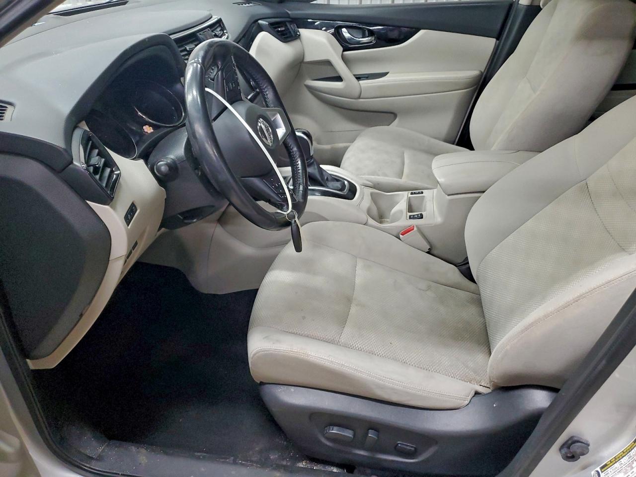 NISSAN ROGUE SPORT SV 2019