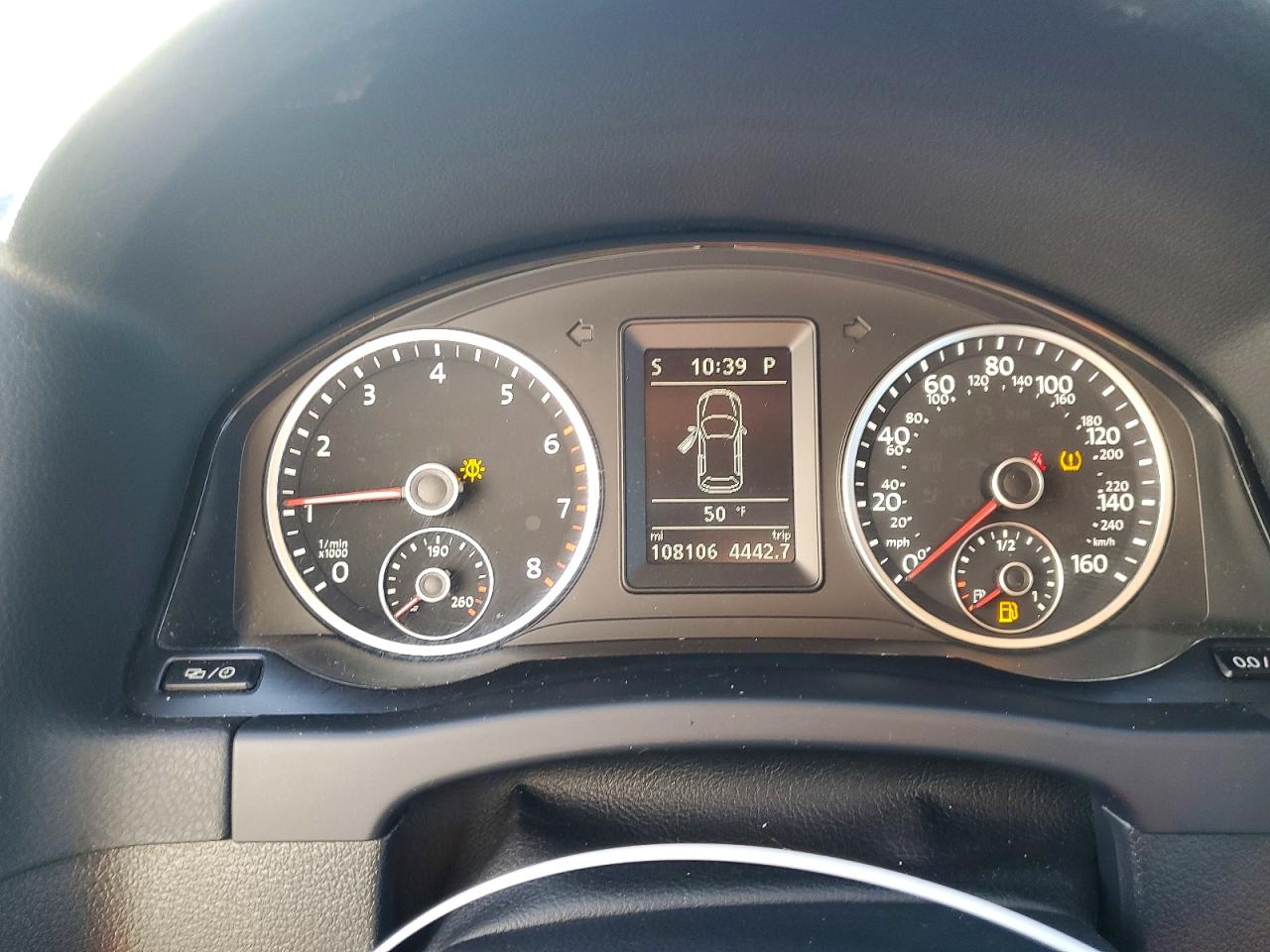 VOLKSWAGEN TIGUAN S 2014