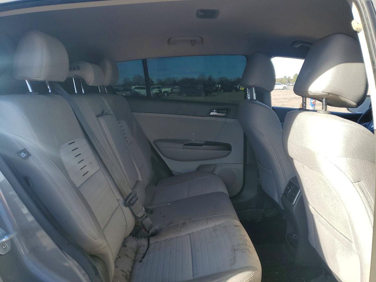 KIA SPORTAGE LX 2017