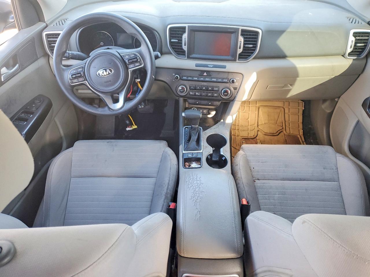 KIA SPORTAGE LX 2017