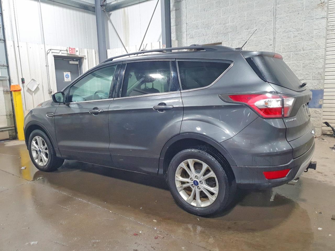 FORD ESCAPE SE 2016