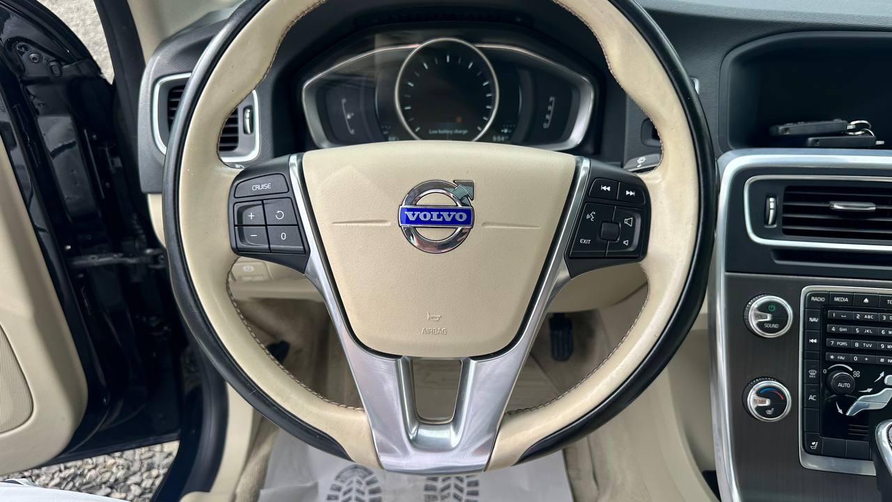 VOLVO S60 PREMIER 2014