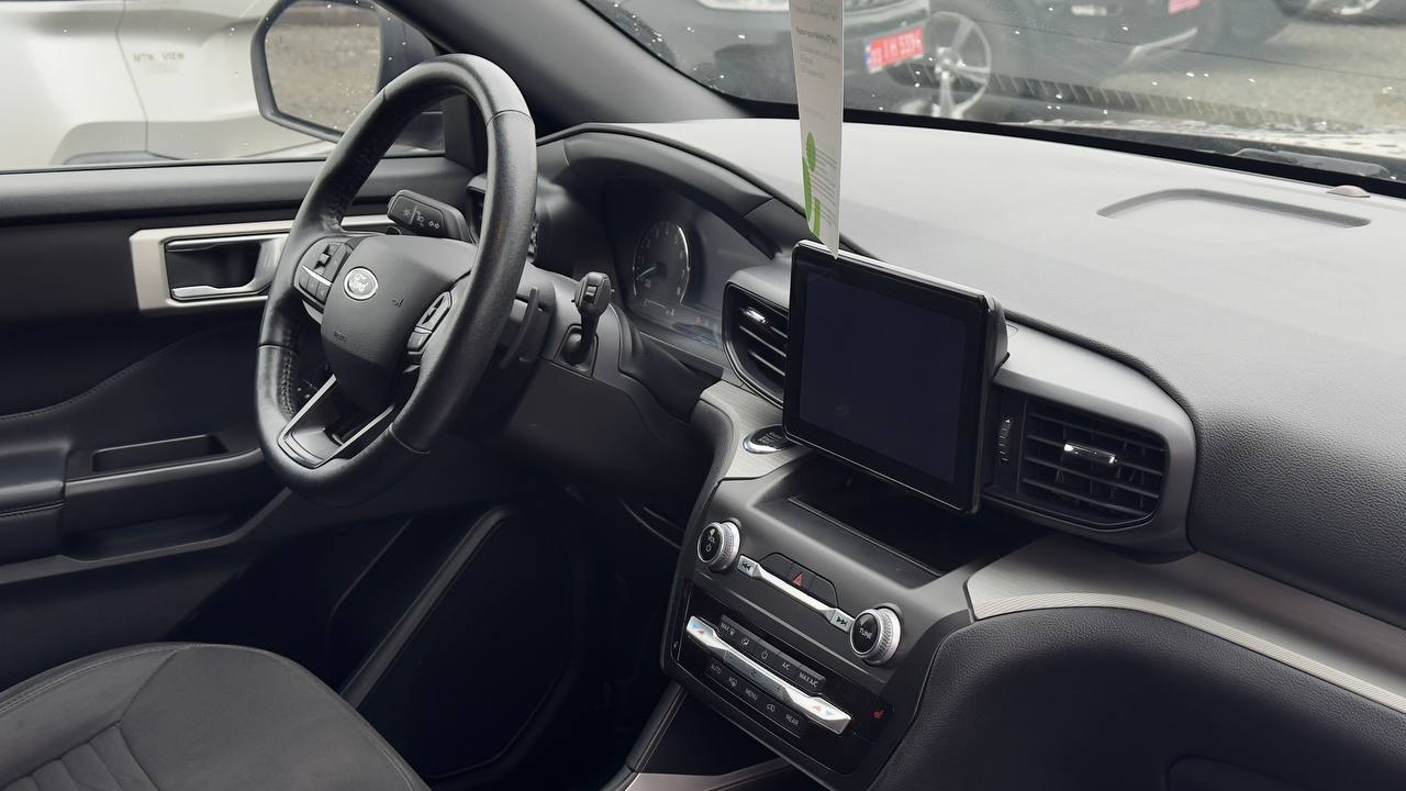 FORD EXPLORER XLT 2020