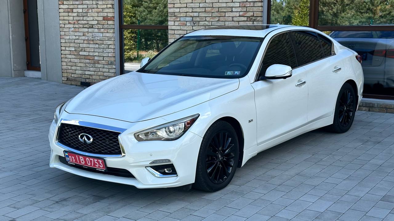 INFINITI Q50 LUXE 2017