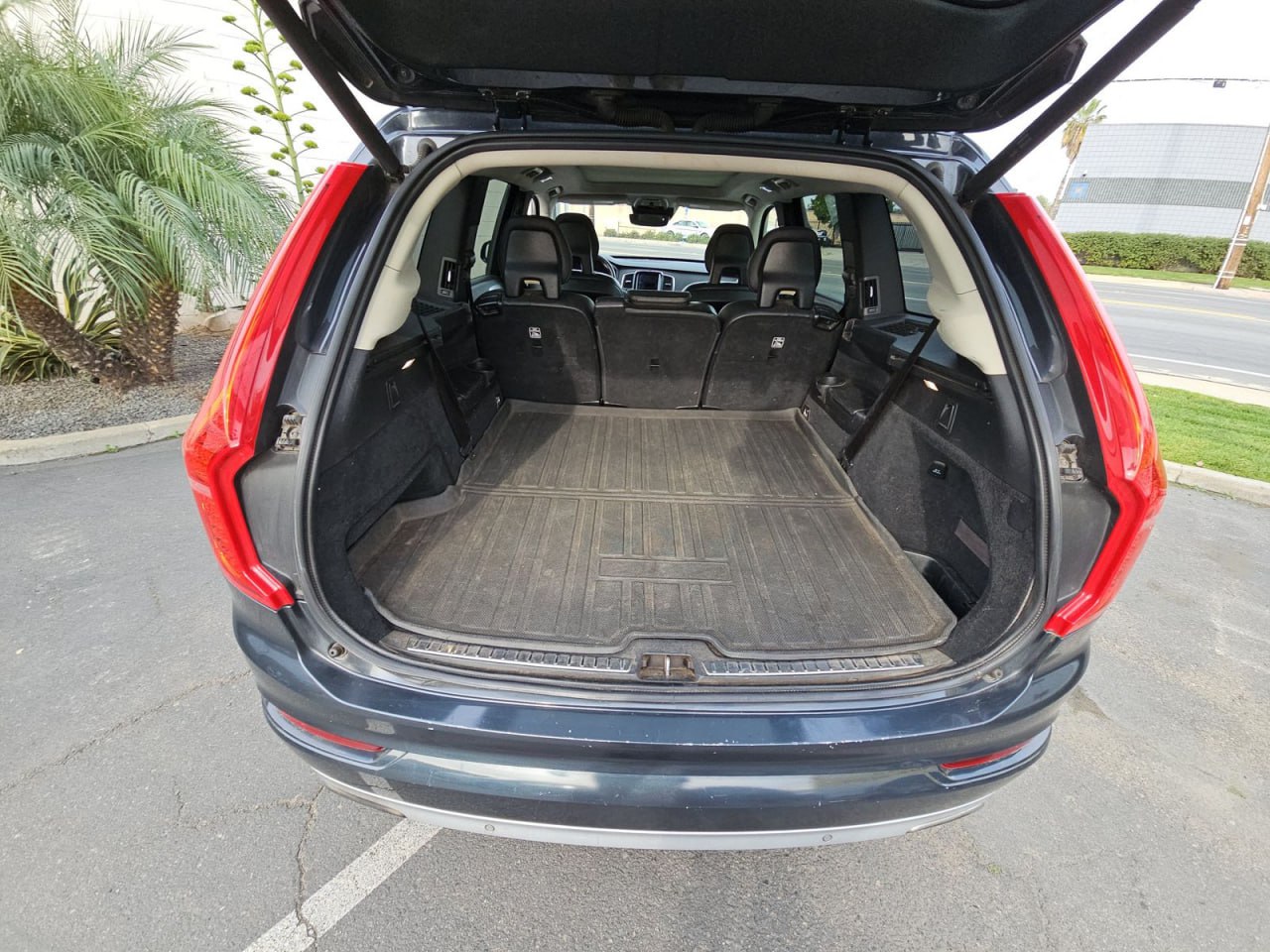 VOLVO XC90 T6 MOMENTUM 2016