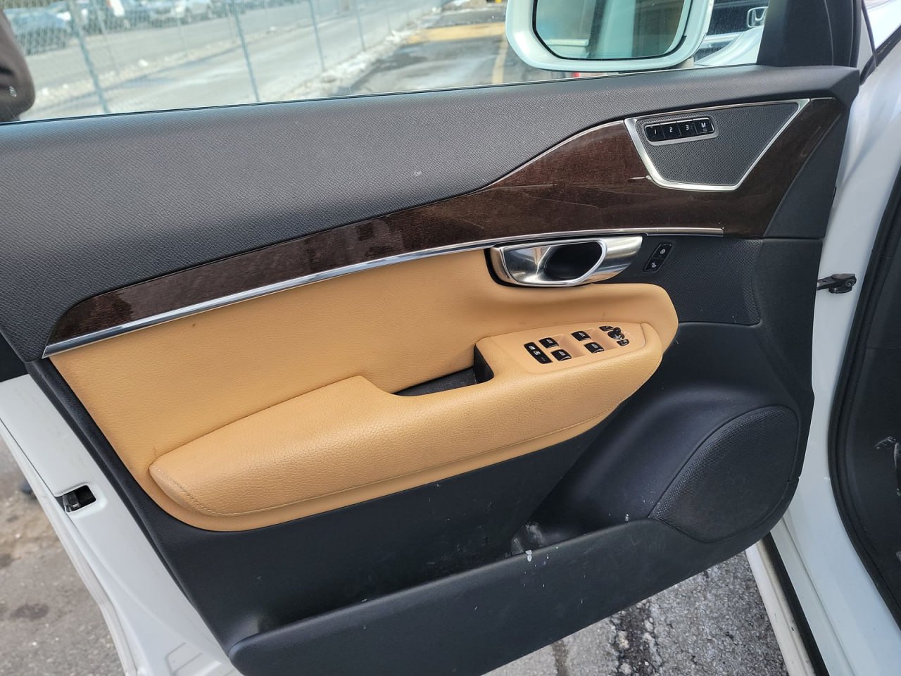 VOLVO XC90 T6 MOMENTUM 2016