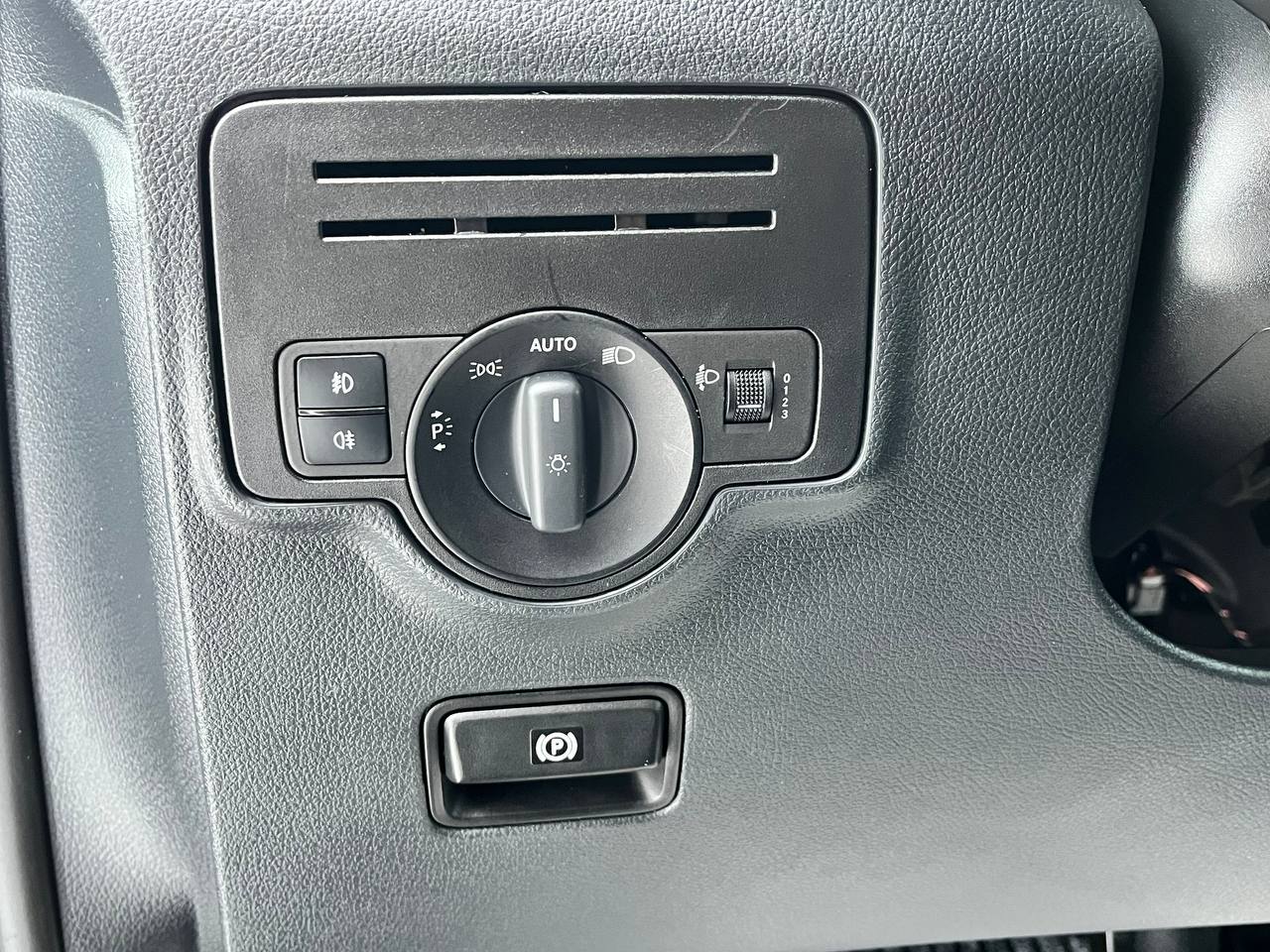 MERCEDES-BENZ VITO 114 2014