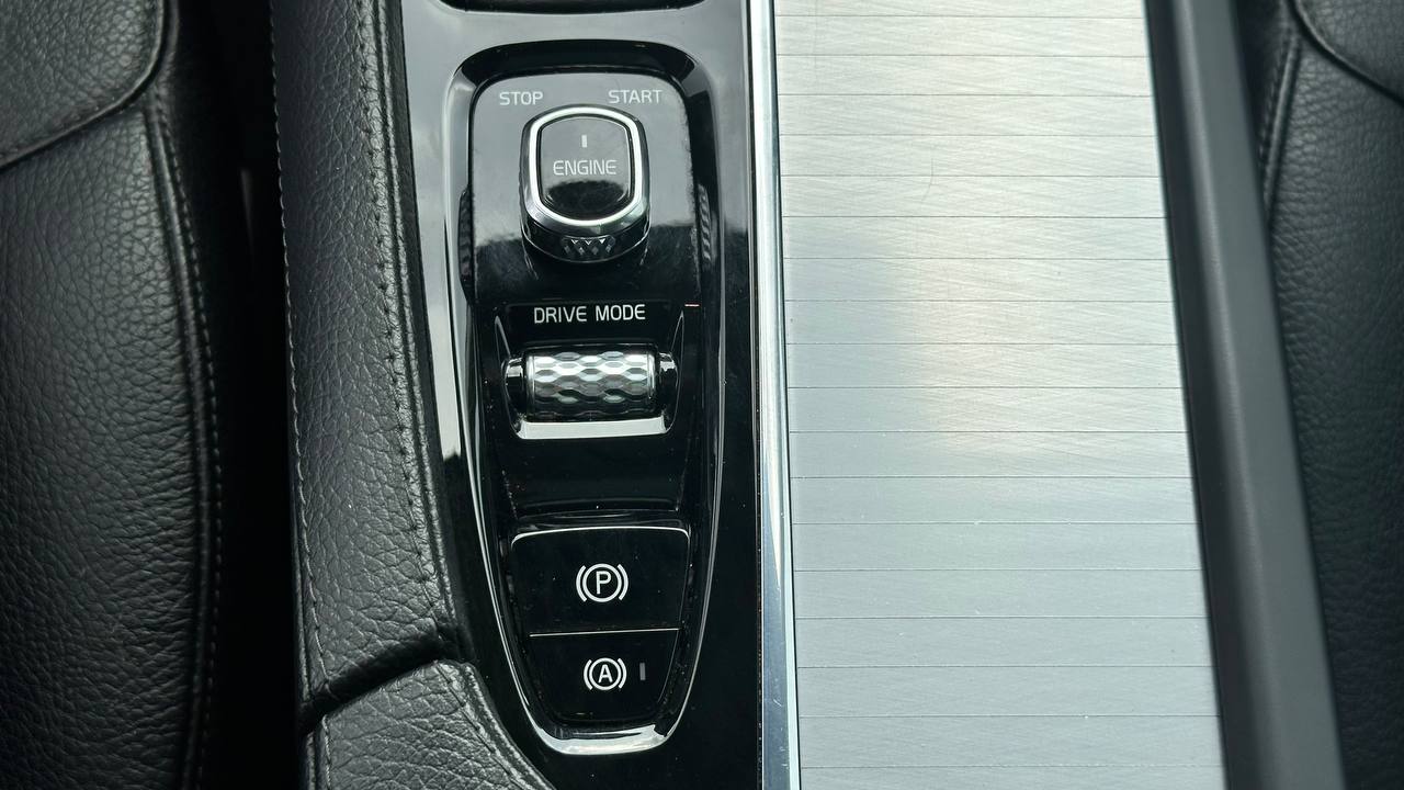 VOLVO XC90 2016