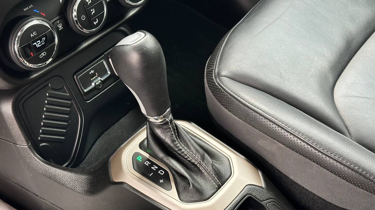 JEEP RENEGADE LIMITED 2015