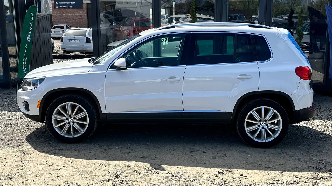 VOLKSWAGEN TIGUAN S 2012
