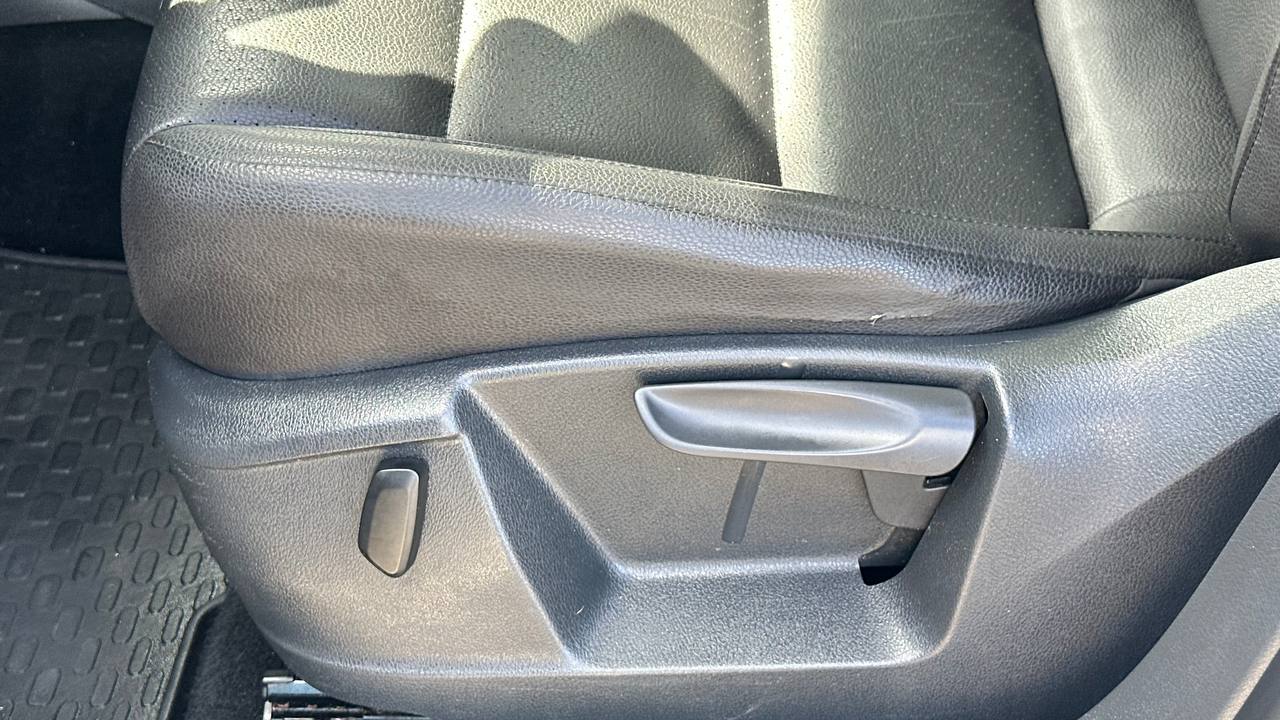 VOLKSWAGEN TIGUAN S 2012