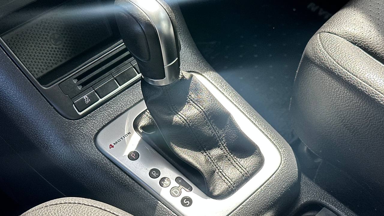 VOLKSWAGEN TIGUAN S 2012