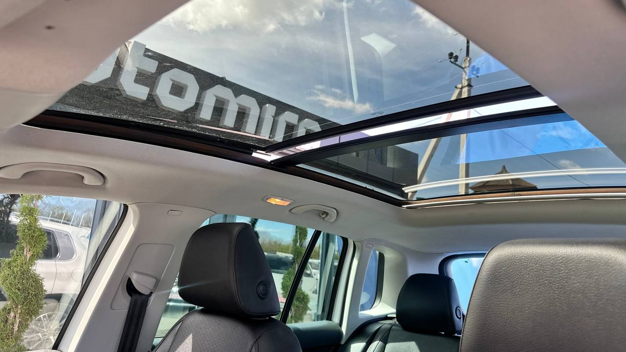 VOLKSWAGEN TIGUAN S 2012