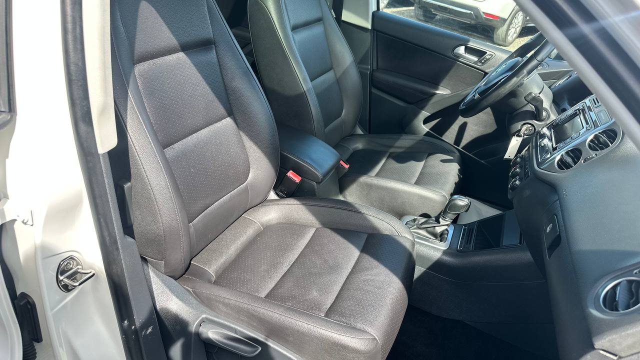 VOLKSWAGEN TIGUAN S 2012