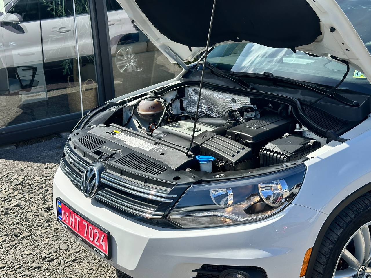 VOLKSWAGEN TIGUAN S 2012