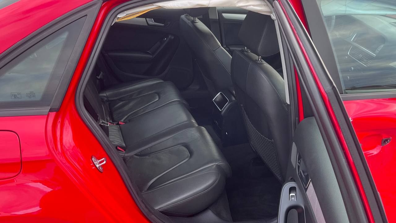 AUDI A4 PREMIUM 2012