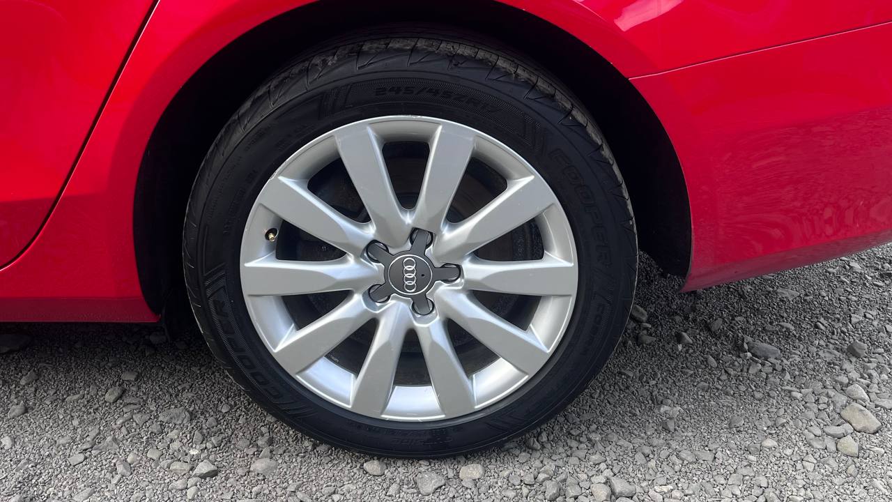 AUDI A4 PREMIUM 2012