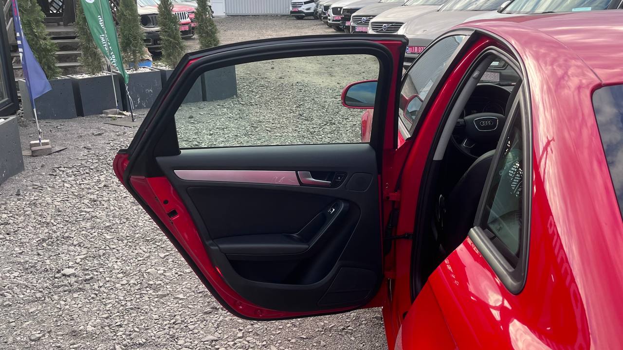 AUDI A4 PREMIUM 2012