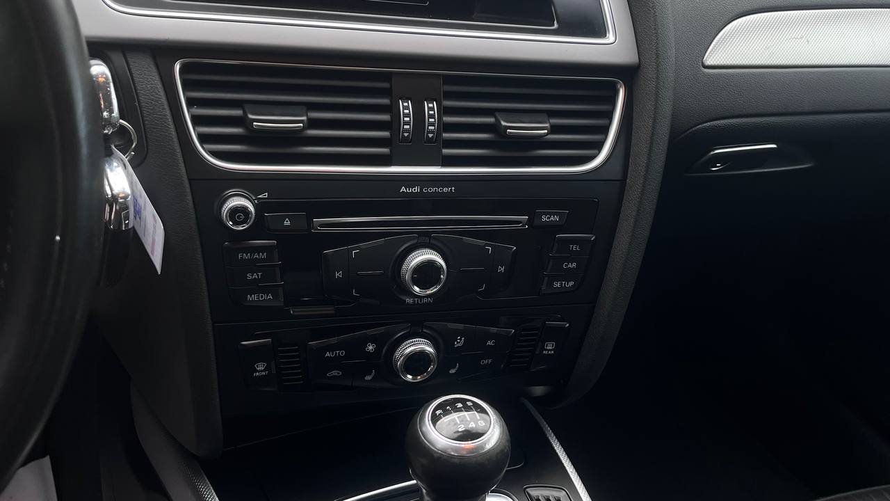 AUDI A4 PREMIUM 2012